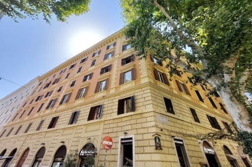 Monti Piano Terra Particolare Apartamento *